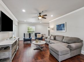 3327 Palm Street, Houston TX 77004