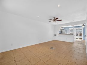 1701 Upland Drive 184, Houston TX 77043