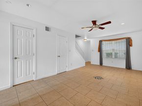 1701 Upland Drive 184, Houston TX 77043