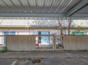 1701 Upland Drive 184, Houston TX 77043