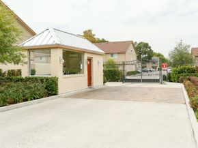 1701 Upland Drive 184, Houston TX 77043