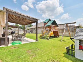 31218 Gullwing Manor Drive, Tomball TX 77375