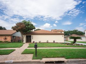 15307 Seahorse Drive, Houston TX 77062