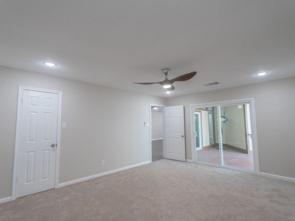 15307 Seahorse Drive, Houston TX 77062