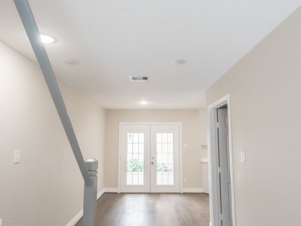 15307 Seahorse Drive, Houston TX 77062