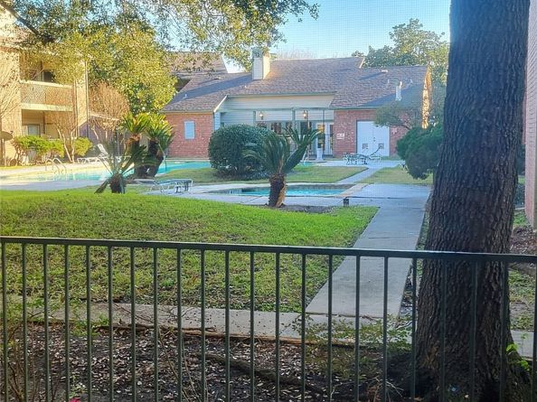 6500 Harbor Town Drive 2703, Houston TX 77036