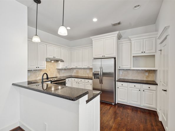 1120 W 18th Street, Houston TX 77008