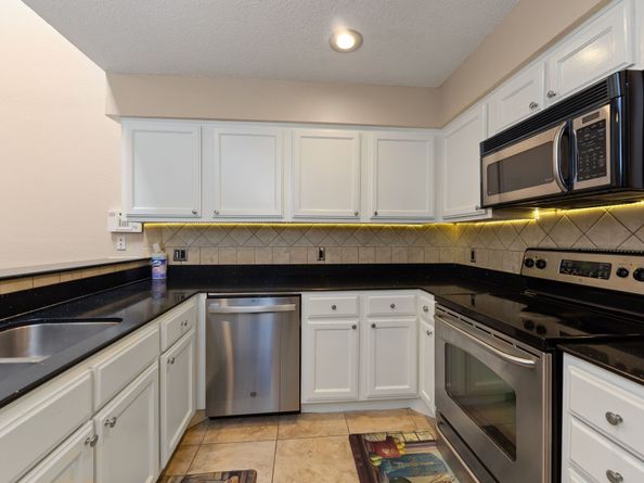 2611 Grants Lake Boulevard 222, Sugar Land TX 77479
