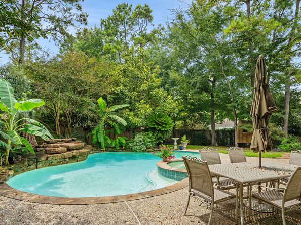 3 Broadweather Place, The Woodlands TX 77382