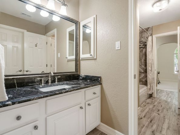 3 Broadweather Place, The Woodlands TX 77382