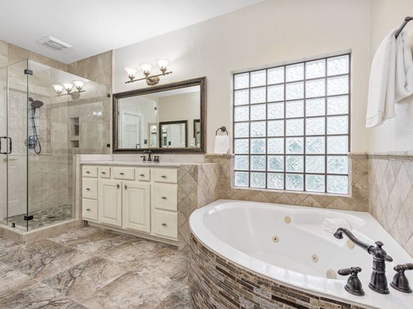 3 Broadweather Place, The Woodlands TX 77382
