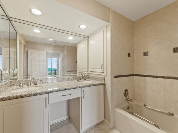 3350 Mccue Road 2301, Houston TX 77056