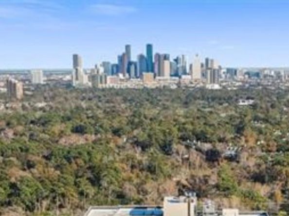 3350 Mccue Road 2301, Houston TX 77056