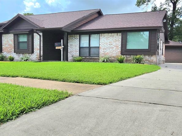 14422 Roundstone Lane, Houston TX 77015