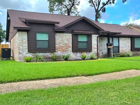 14422 Roundstone Lane, Houston TX 77015