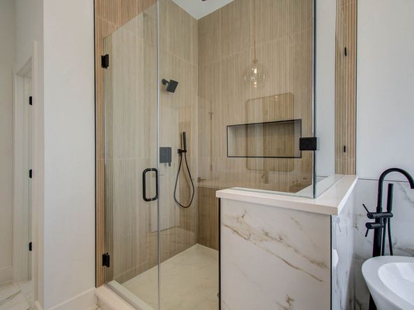 1106 Palmer Street, Houston TX 77003