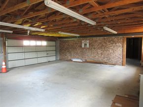 9213 Hammerly Boulevard, Houston TX 77080