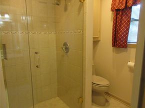 9213 Hammerly Boulevard, Houston TX 77080