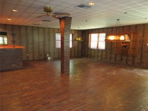 9213 Hammerly Boulevard, Houston TX 77080