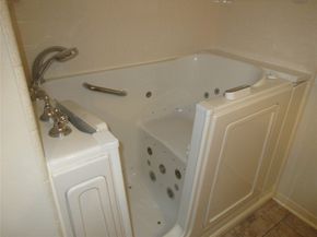 9213 Hammerly Boulevard, Houston TX 77080