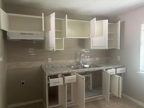 4830 Van Fleet Street, Houston TX 77033