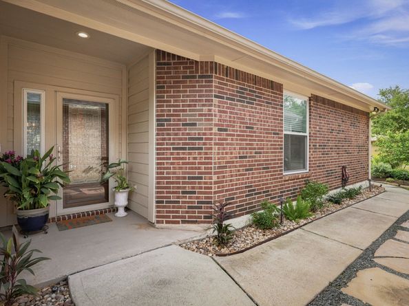 9426 Raven Lake Court, Cypress TX 77433