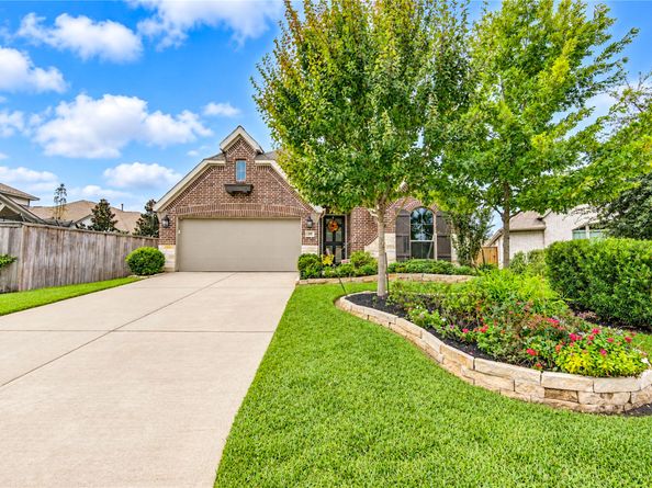 438 Devlin Shores Drive, Conroe TX 77304