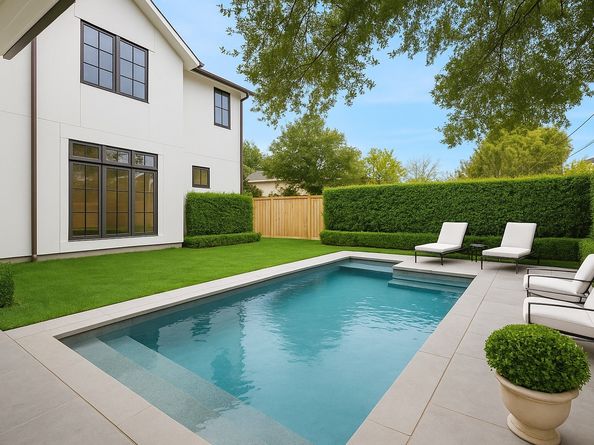 867 W 42nd Street, Houston TX 77018