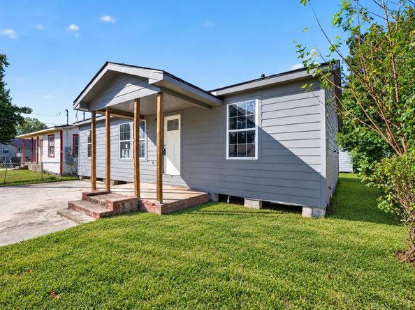 6715 Texarkana Street, Houston TX 77020