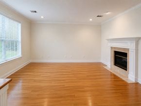 19 Bentgrass Place, The Woodlands TX 77381
