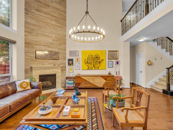 2 Glistening Pond Place, The Woodlands TX 77382