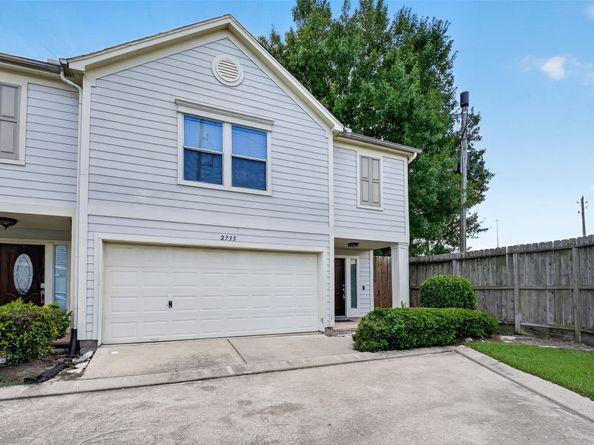 2735 Woodridge Manor Drive, Houston TX 77087