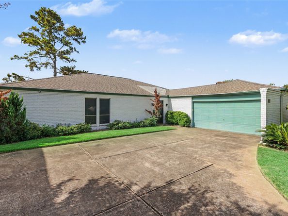5519 Arncliffe Drive, Houston TX 77088