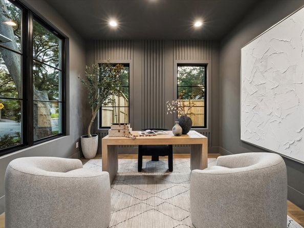 2250 Bartlett Street, Houston TX 77098