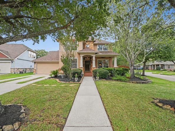 62 W Tapestry Park Circle, The Woodlands TX 77381