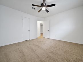 5411 Fairgreen Lane, Houston TX 77048