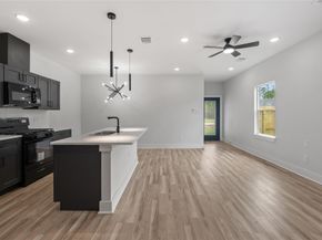 1615 Dolly Wright Street, Houston TX 77088