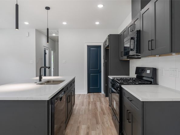 1615 Dolly Wright Street, Houston TX 77088