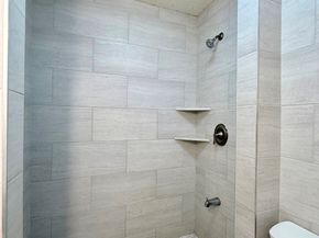 5701 LUNA Street, Houston TX 77076