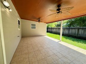 5701 LUNA Street, Houston TX 77076