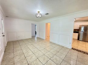 5701 LUNA Street, Houston TX 77076