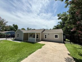 5701 LUNA Street, Houston TX 77076