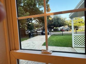 5701 LUNA Street, Houston TX 77076