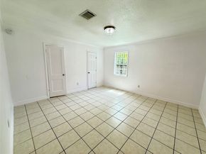 5701 LUNA Street, Houston TX 77076