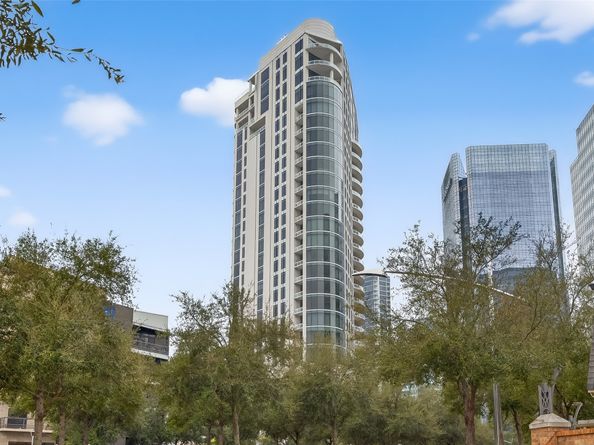 1409 Post Oak Boulevard 2003, Houston TX 77056