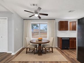 515 Maple Way, Houston TX 77015