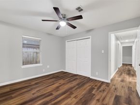 515 Maple Way, Houston TX 77015