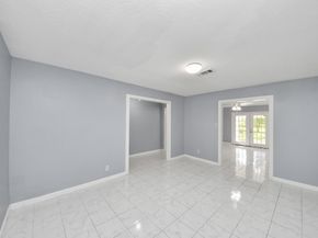 6031 Dellfern Drive, Houston TX 77035