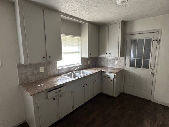 9122 Laura Koppe Road, Houston TX 77078