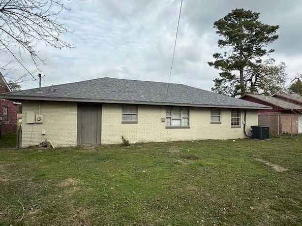 9122 Laura Koppe Road, Houston TX 77078